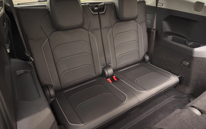 Volkswagen Tiguan Allspace cena 102900 przebieg: 197500, rok produkcji 2017 z Płock małe 704